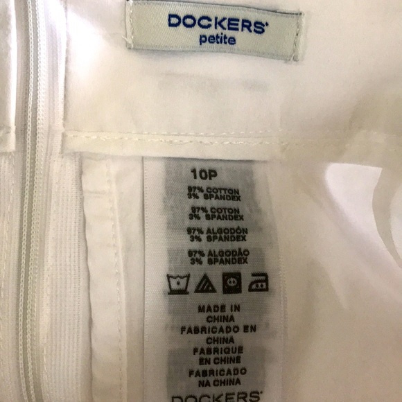 Dockers’ skort - Picture 3 of 3